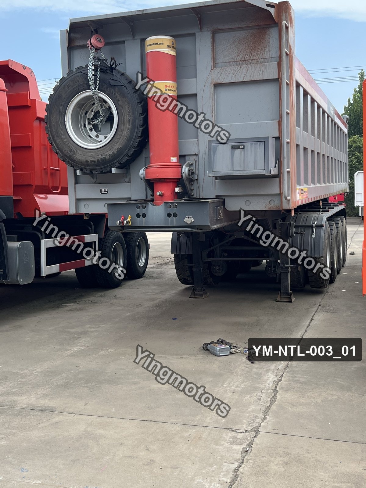 U-shape Dump Semi-Trailer (SUNHUNK)
