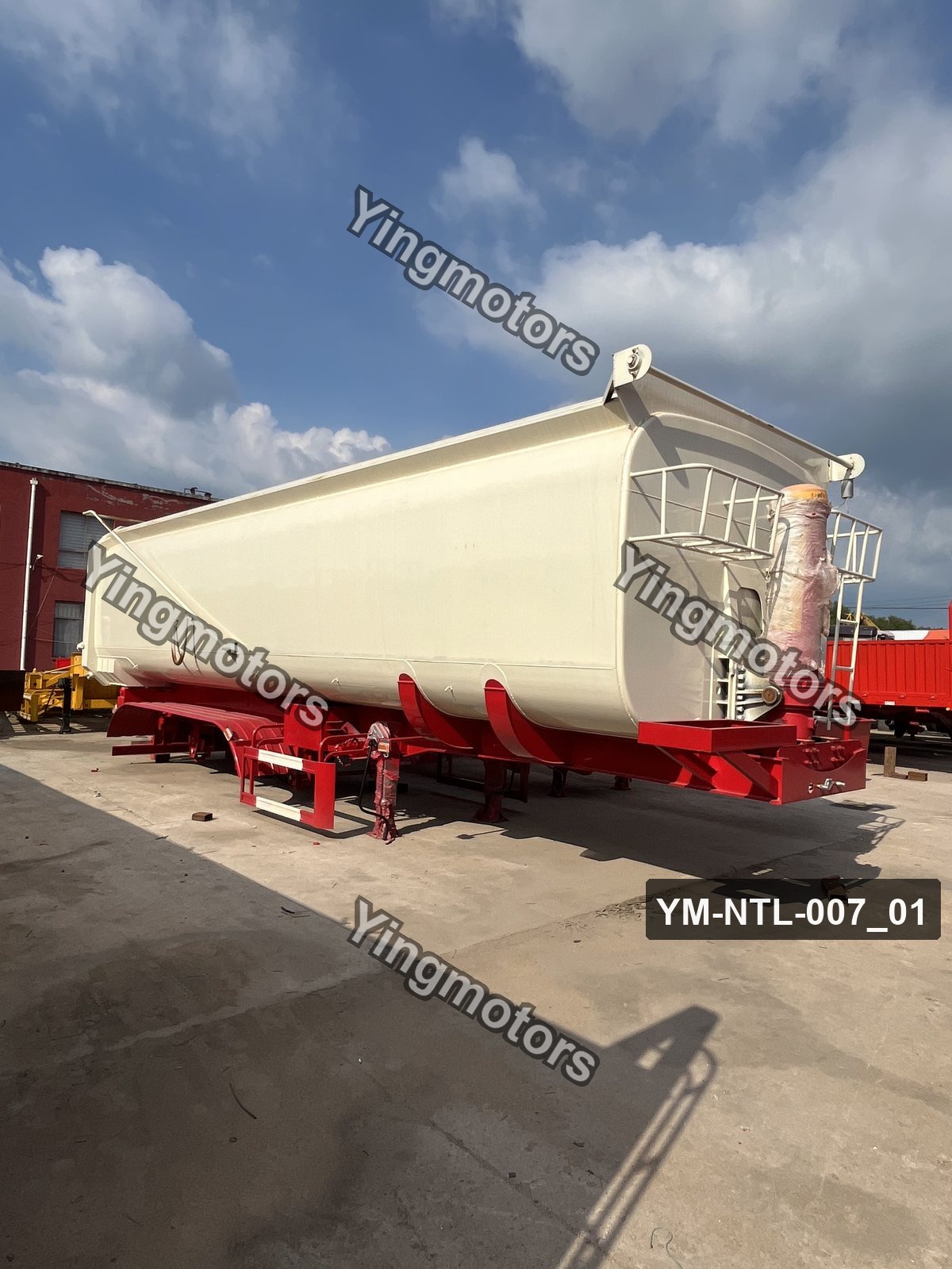 White / Red U-shape Dump Trailer